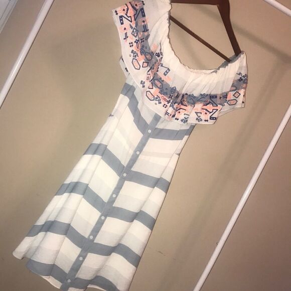 NWT SUGAR+L!PS Off Shoulder Summer Dress - Size M - Picture 1 of 8